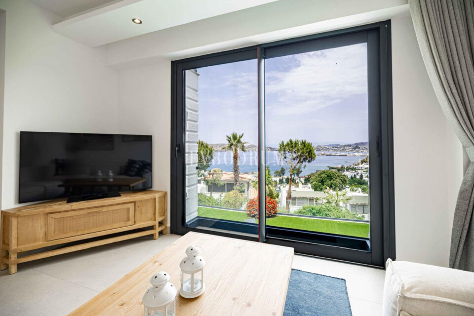 Tamamen yenilenmiş özel havuzlu ve deniz manzaralı müstakil ev – Completely Renovated Detached House With Private Pool 6835B1F87A34D