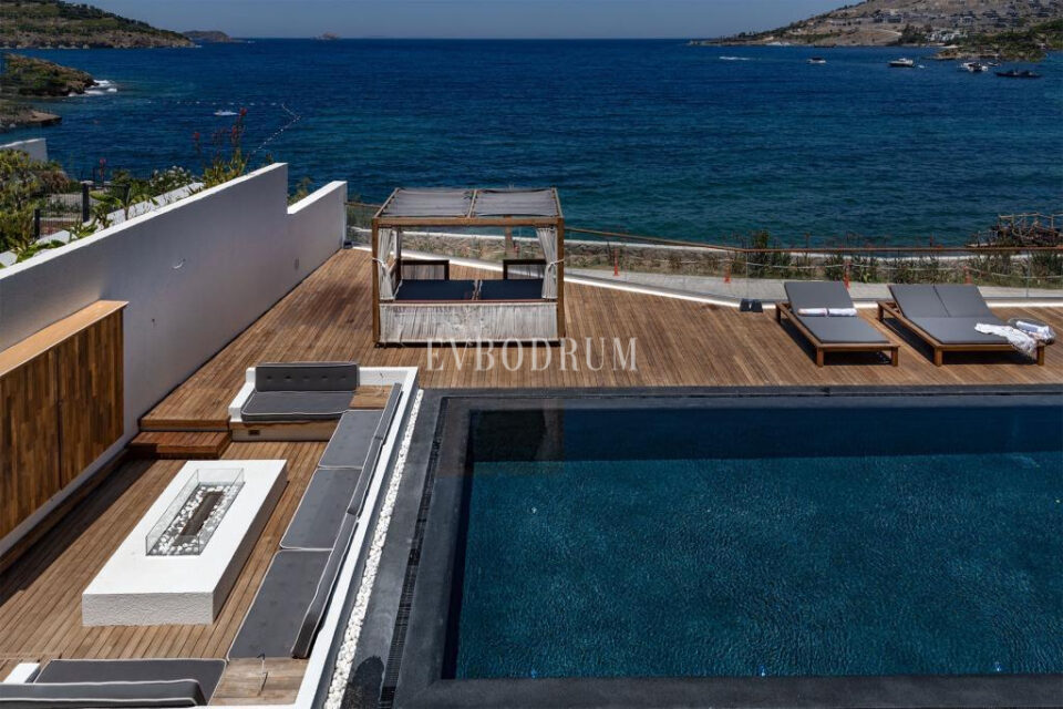 Yalıkavak'ta denize sıfır, özel iskeleli lüks villa – D8B81114 E2C2 Bea3 2D11E21Aa20D