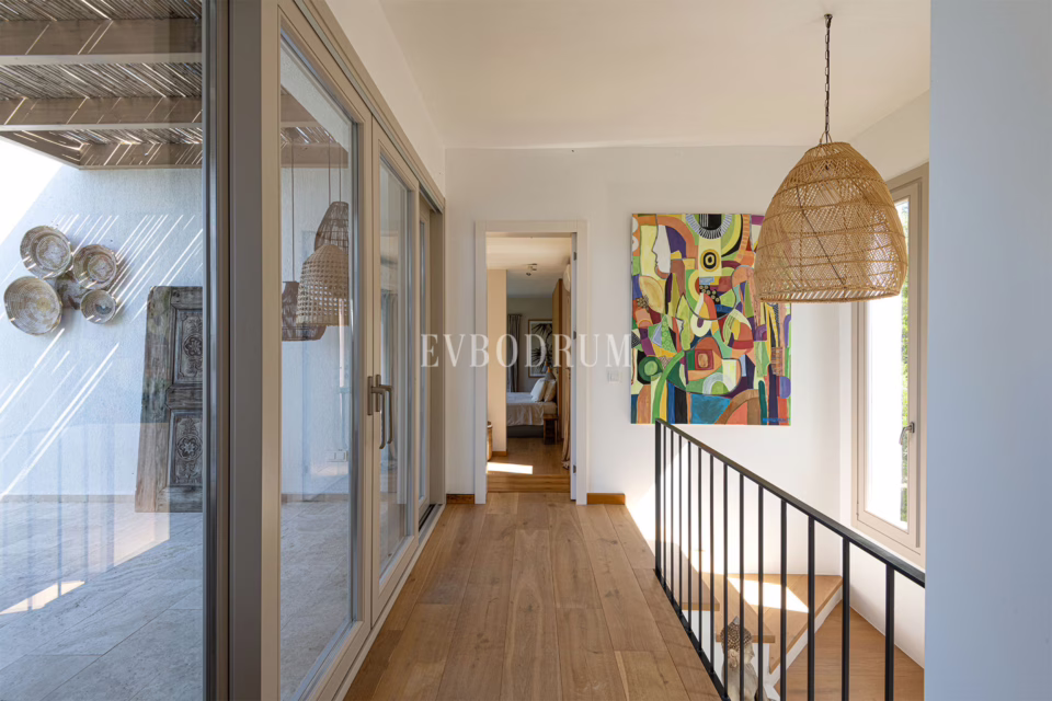 Aussergewöhnliche Villa und Gaestehaus mit grossem Land und Pool – Exceptional Villa And Guest House With Large Plot And Pool 6892039970Ba9