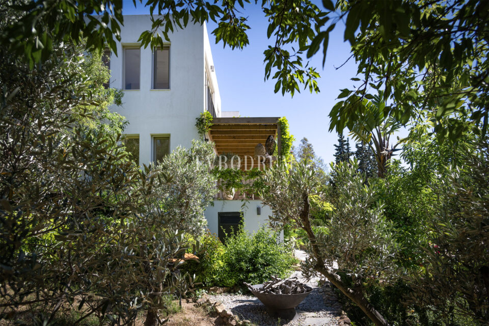 Misafir evi, havuz ve 5.025 m2 peyzajlı bahçesiyle eşsiz villa – Exceptional Villa And Guest House With Large Plot And Pool 689203Ba6D806