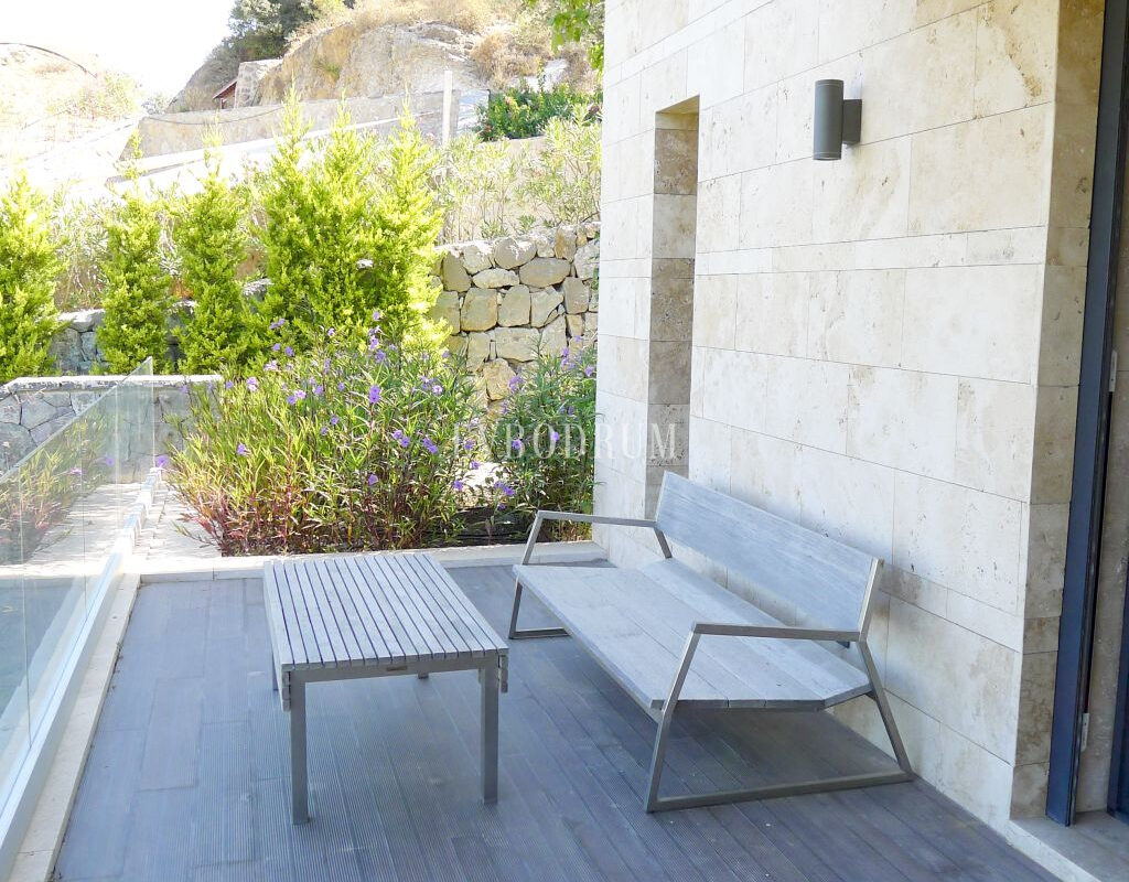 Yalikavak koyu manzarasına hakim malikane