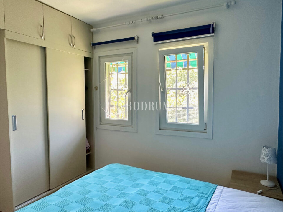 An apartment with beautiful sea views and roof terrace – Img