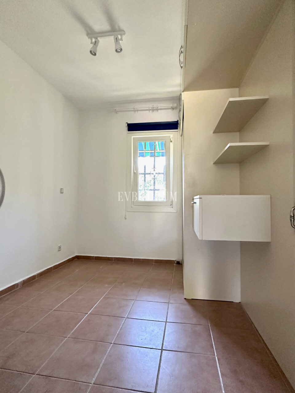 An apartment with beautiful sea views and roof terrace – Img