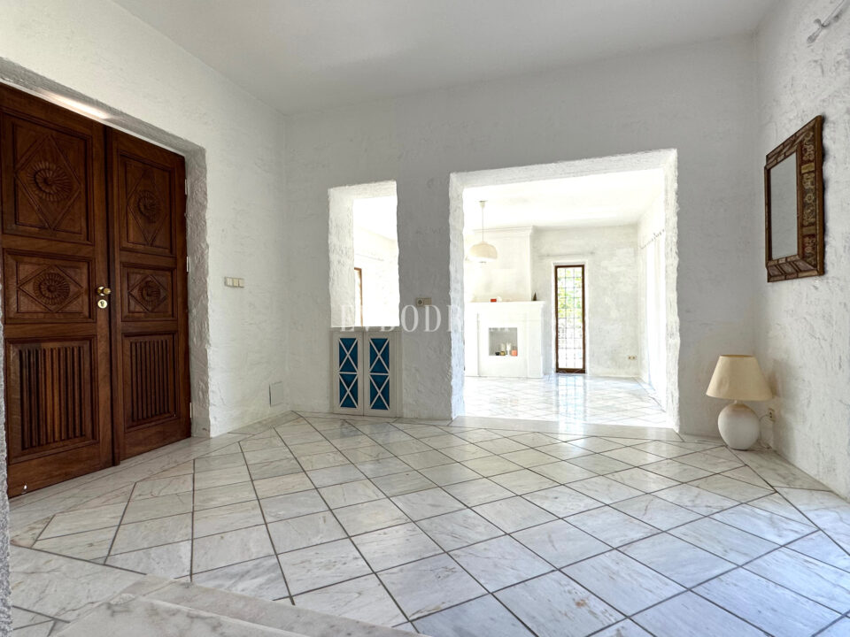 Yalıkavak’ta havuzlu ve misafirhaneli otantik taş villa – Img