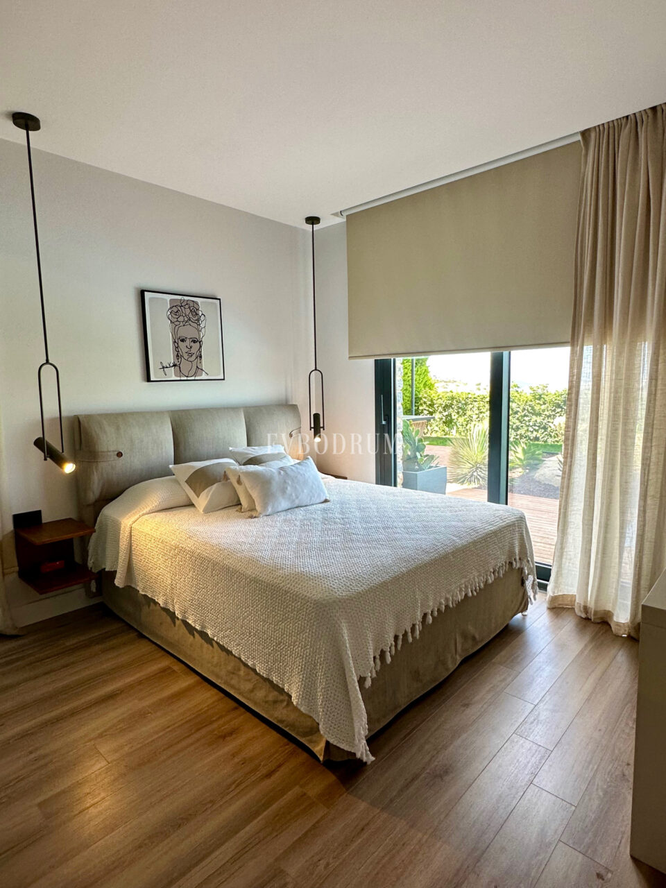 Gündoğan’da manzaralı, havuzlu lüks villa – Img