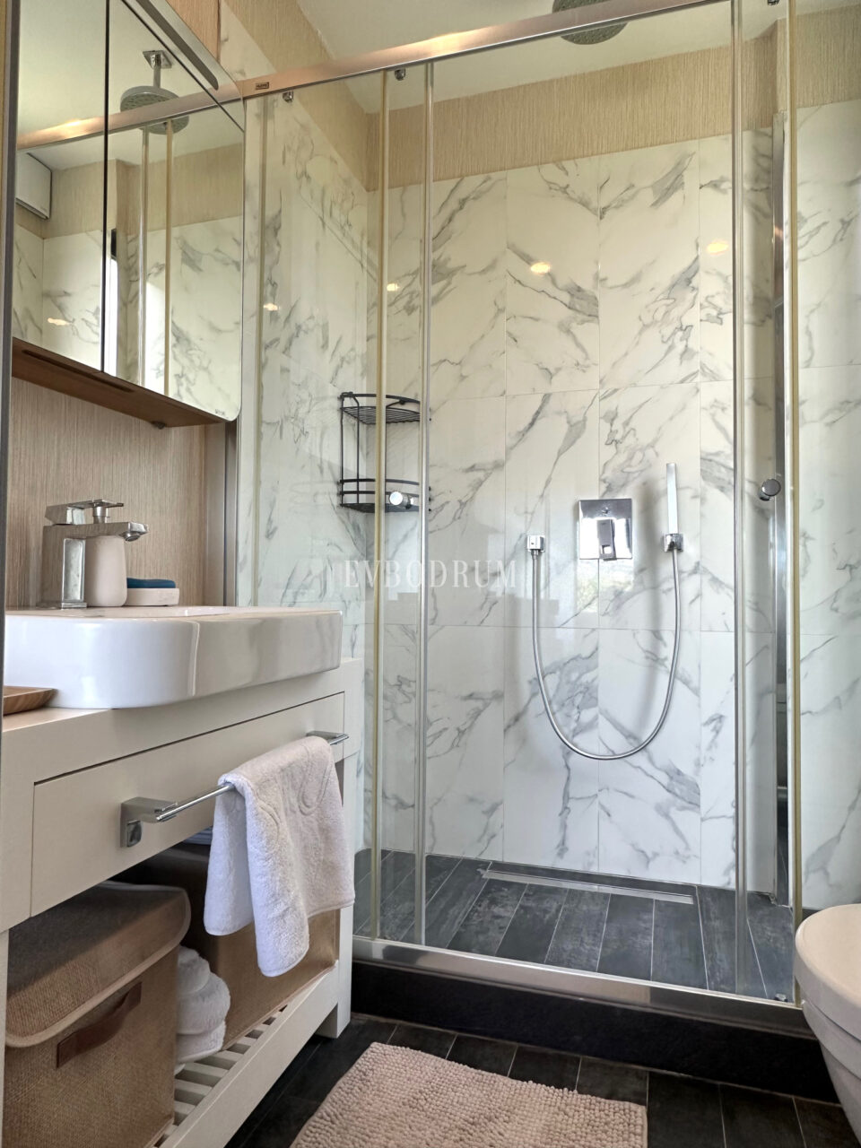 Gündoğan’da manzaralı, havuzlu lüks villa – Img