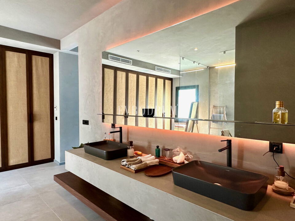 Gündoğan’da manzaralı, havuzlu lüks villa – Img