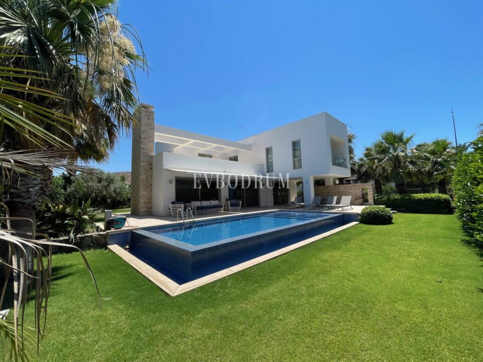 Havuzlu Yeni Villa, Sahile 5 Dakika Yürüme Mesafesinde, Haftalık Kiralık – Img