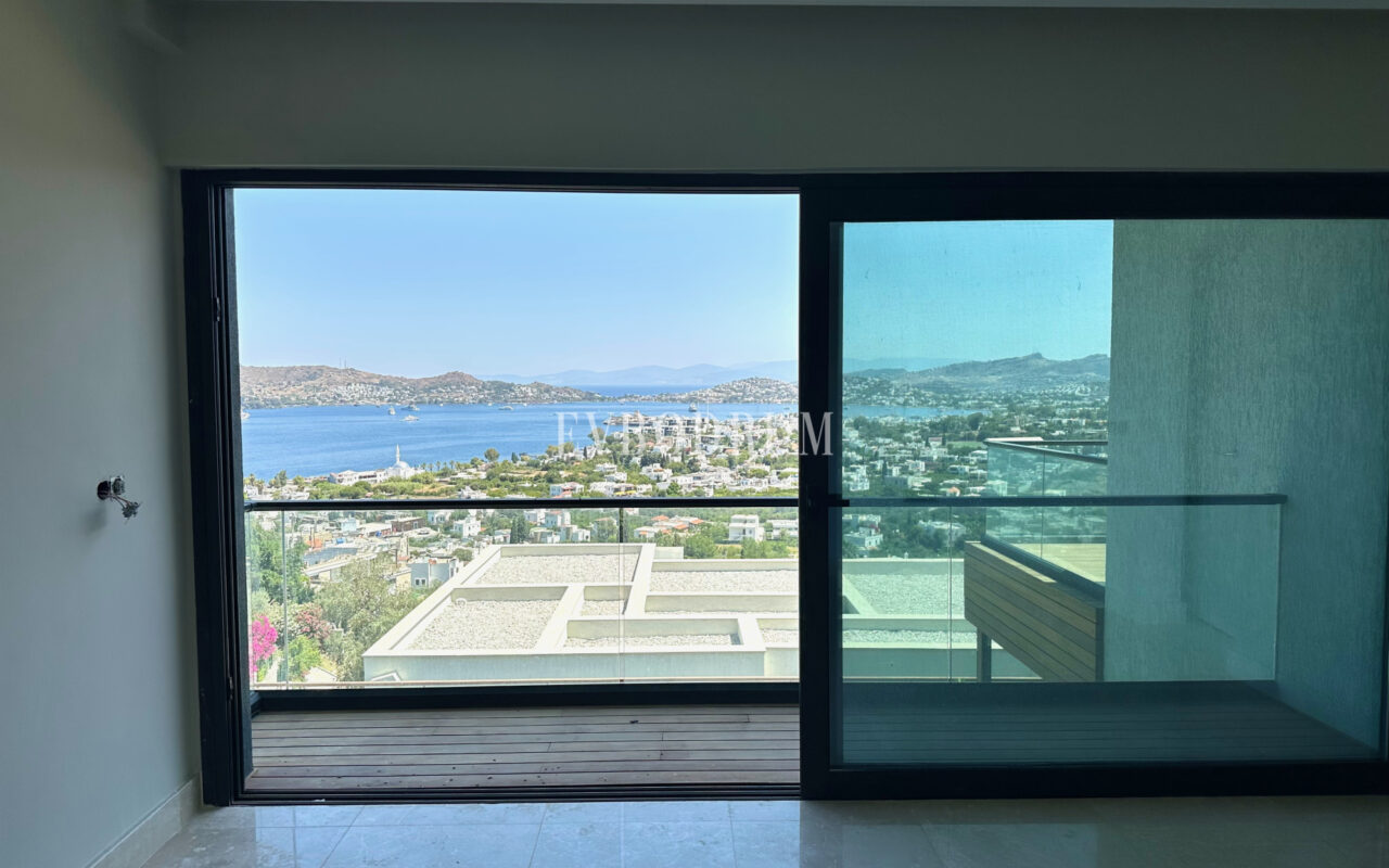 Yalıkavak'ta Marina Manzaralı Yeni Tamamlanmış Villa