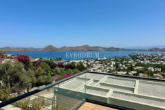 Yalıkavak'ta Marina Manzaralı Yeni Tamamlanmış Villa