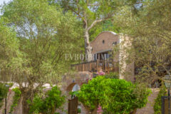 Torba’da yeni tamamlanmış, havuzlu villa