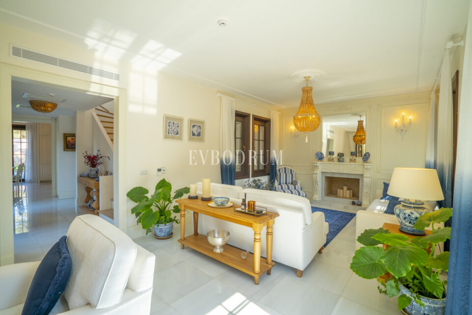 Torba’da yeni tamamlanmış, havuzlu villa – Newly Finished Villas In Torba 6836Fa7642157