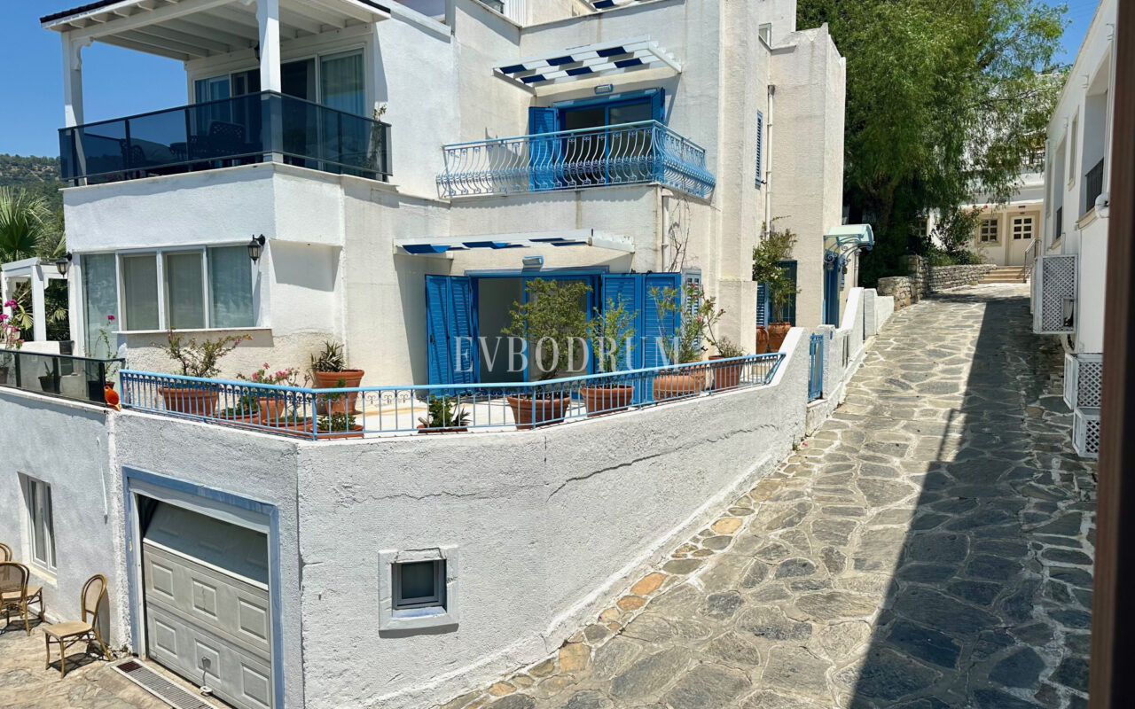 Bodrum’un kalbinde teraslı, orijinal Bodrum evi