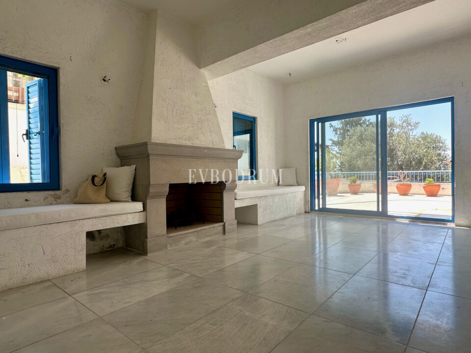 Bodrum’un kalbinde teraslı, orijinal Bodrum evi