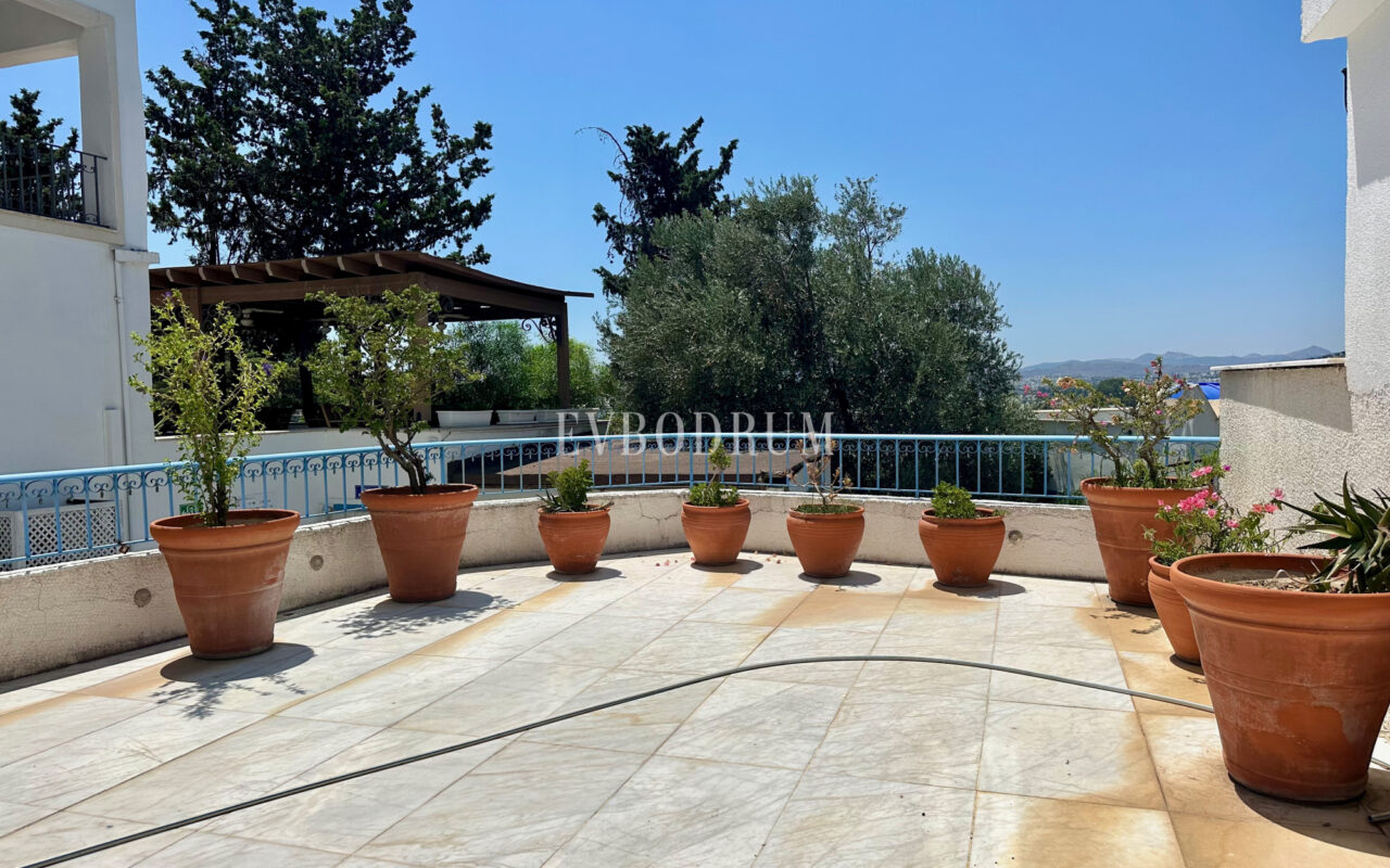 Bodrum’un kalbinde teraslı, orijinal Bodrum evi