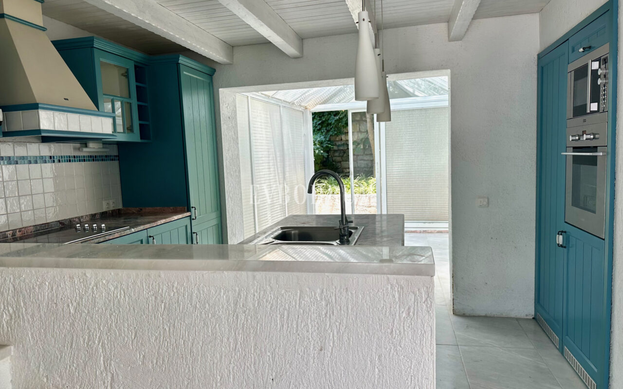 Bodrum’un kalbinde teraslı, orijinal Bodrum evi