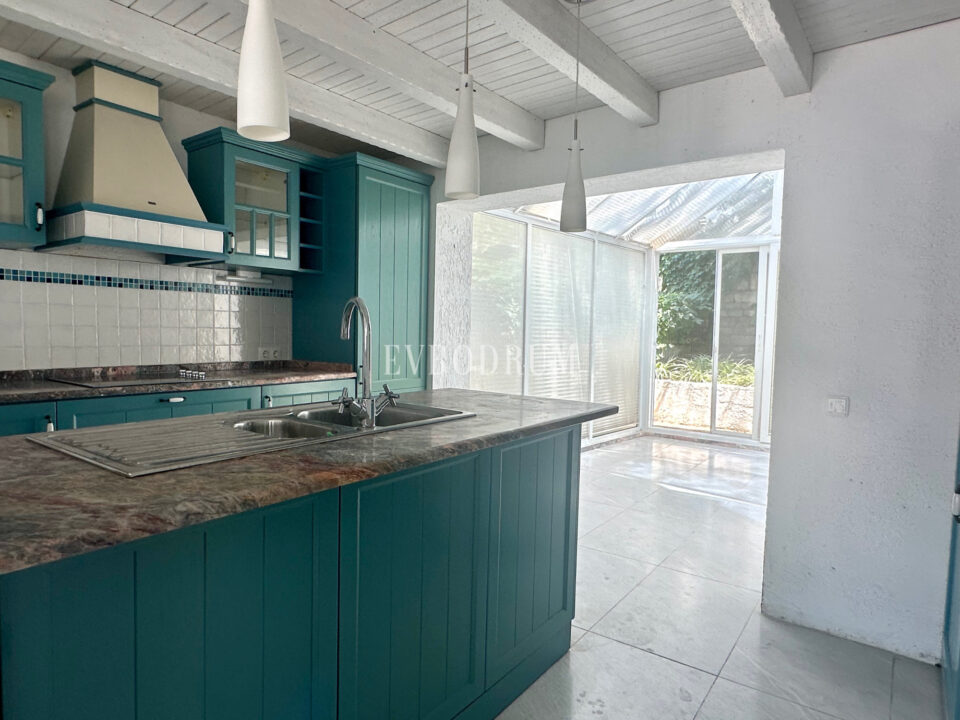 Bodrum’un kalbinde teraslı, orijinal Bodrum evi