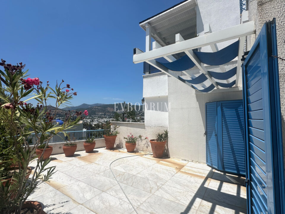 Bodrum’un kalbinde teraslı, orijinal Bodrum evi