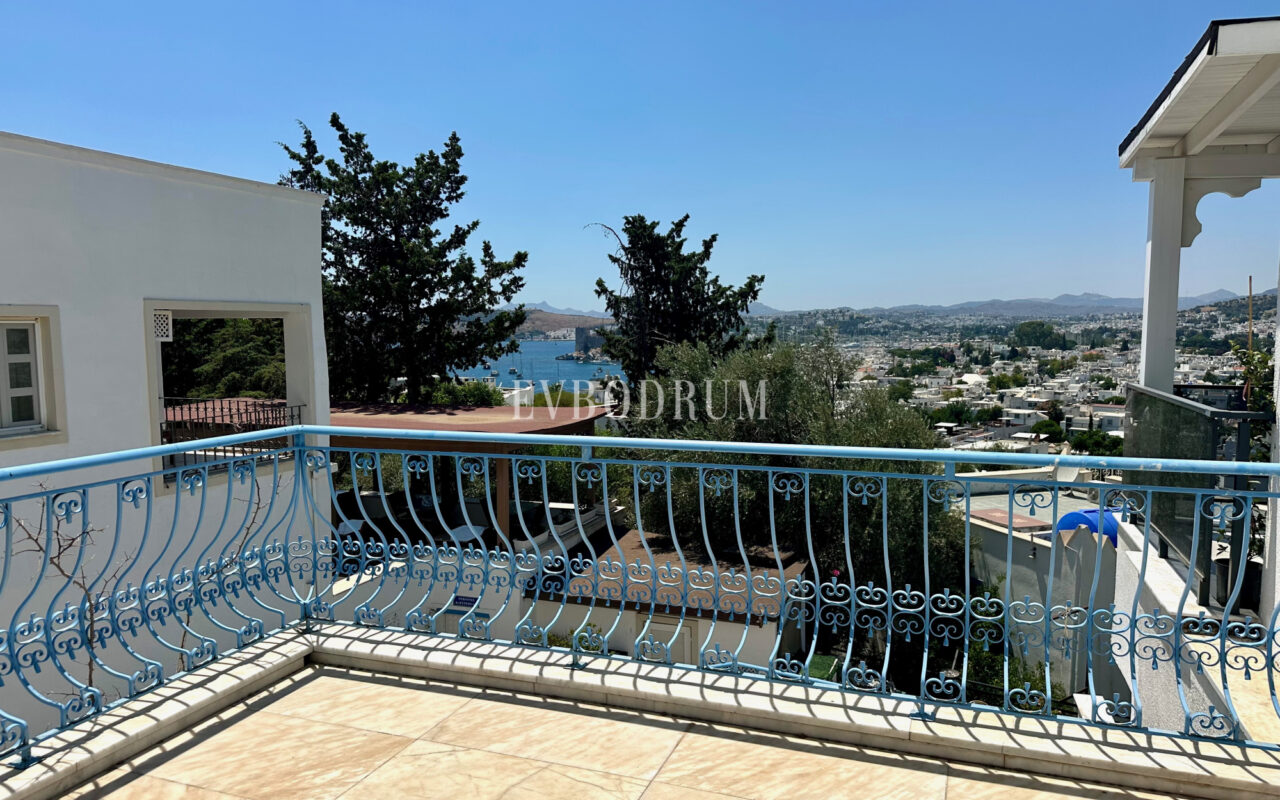 Bodrum’un kalbinde teraslı, orijinal Bodrum evi