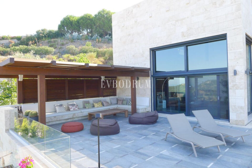 Yalikavak koyu manzarasına hakim malikane – Pool Terrace