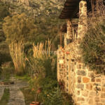 10.000 m2 Arsa İçinde 8 Bağımsız Taş Ev – Screen Shot At ..