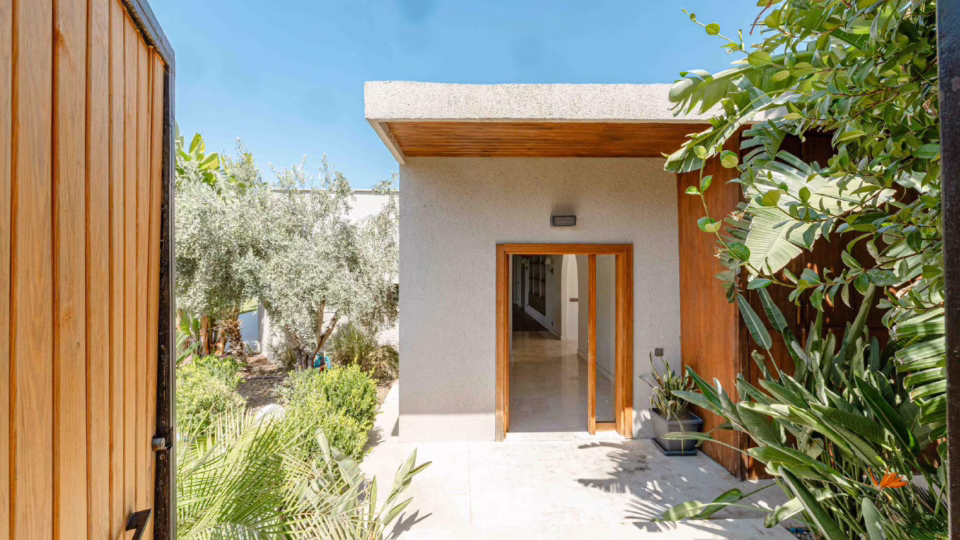 Bodrum Stadtlage: Einstöckige Villa in einem großen Garten mit Me – Screen Shot At ..