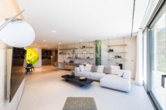 Bodrum Koyu ve Kaleye Hakim Manzarasıyla Sofistike Şehir Yaşamı