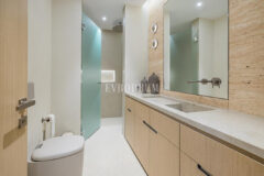 Bodrum Koyu ve Kaleye Hakim Manzarasıyla Sofistike Şehir Yaşamı