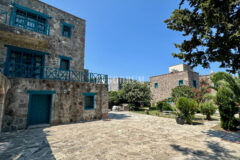 Türkbükü'nde Taş Ev, Misafir Evi ve Havuz