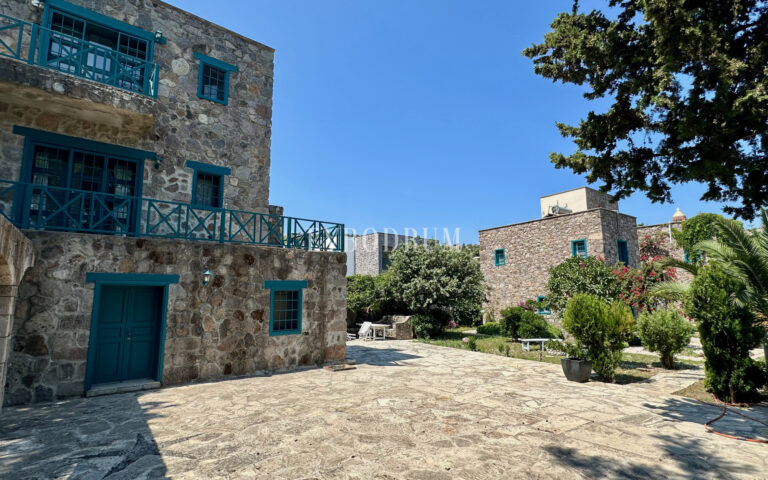Türkbükü'nde Taş Ev, Misafir Evi ve Havuz – Stone House With Pool And Guest House In Turkbuku 6840181320Bf7