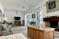 Türkbükü'nde Taş Ev, Misafir Evi ve Havuz