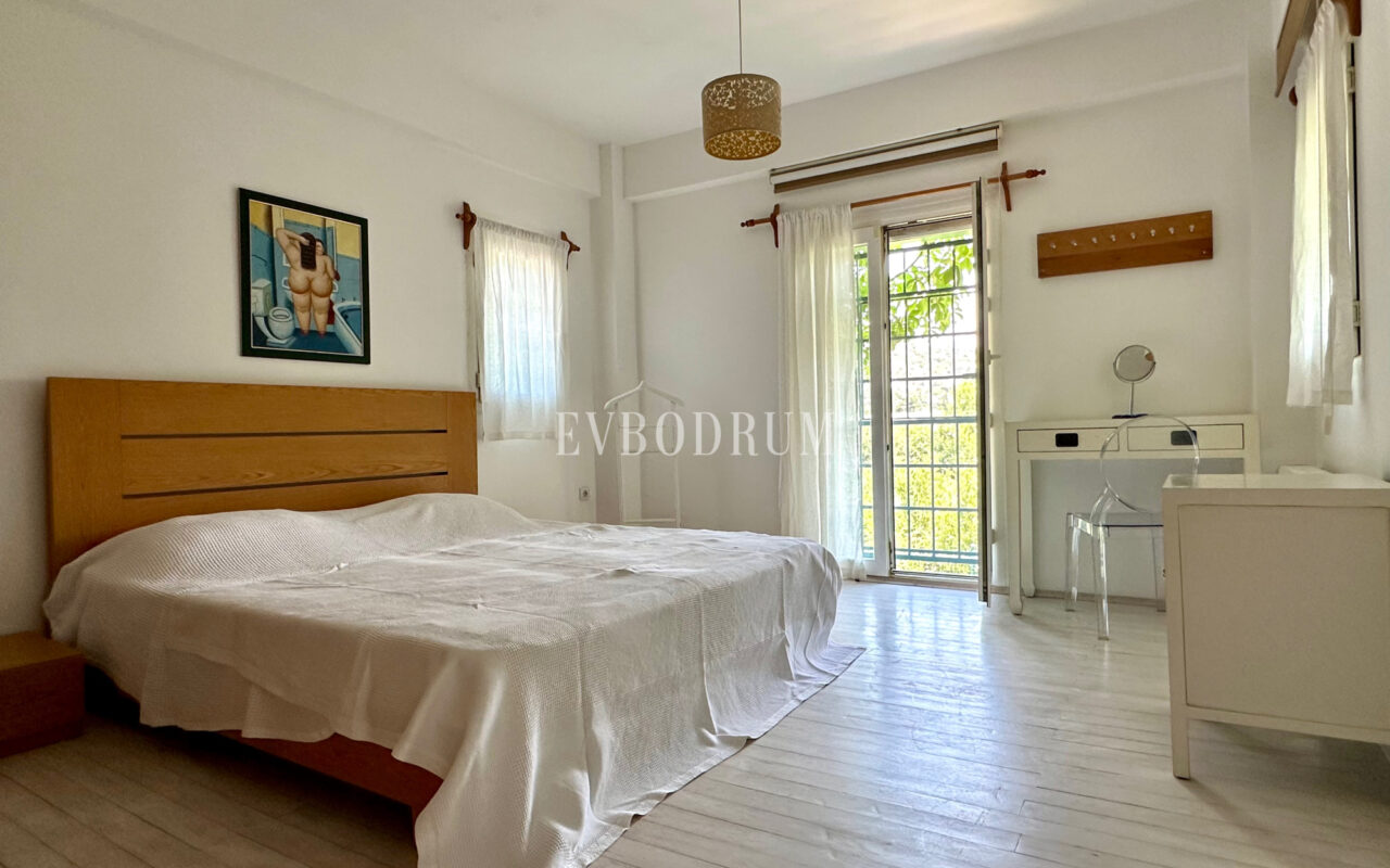 Türkbükü'nde Taş Ev, Misafir Evi ve Havuz