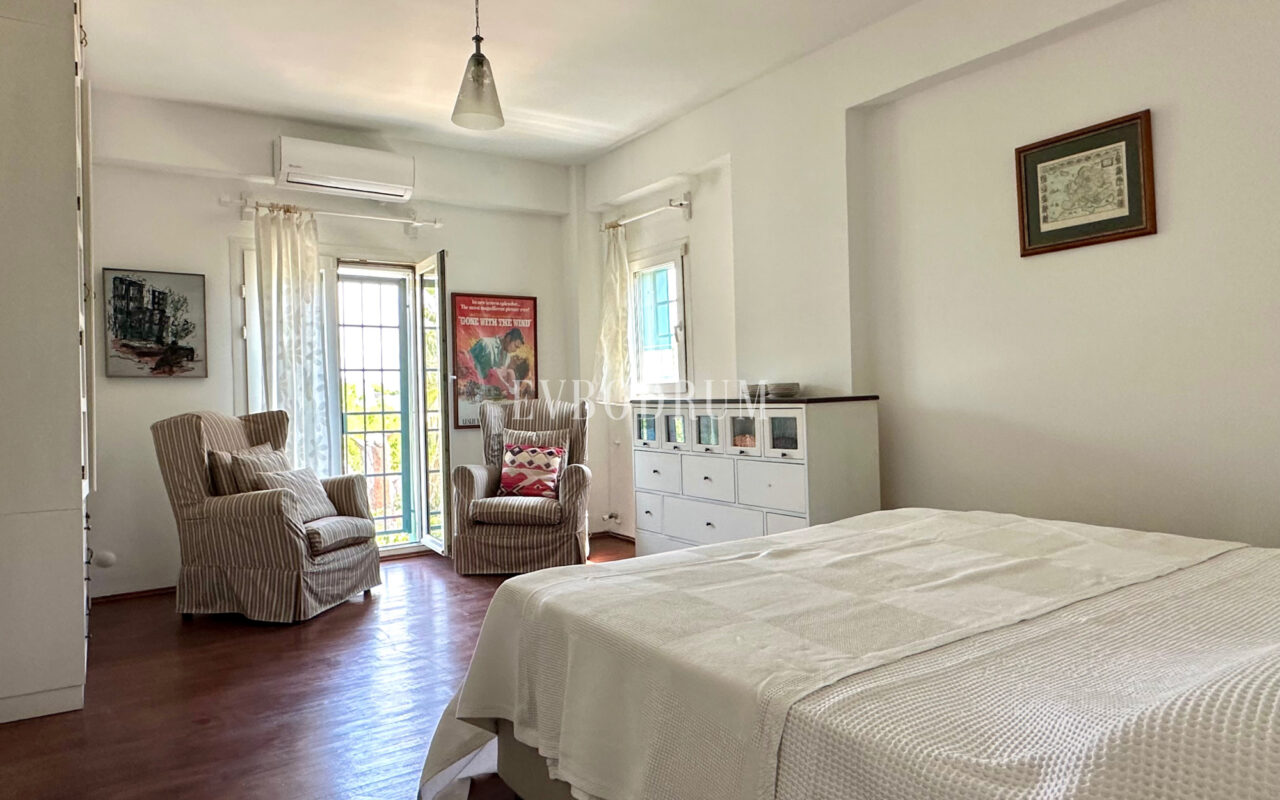 Türkbükü'nde Taş Ev, Misafir Evi ve Havuz