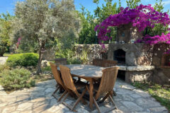 Türkbükü'nde Taş Ev, Misafir Evi ve Havuz