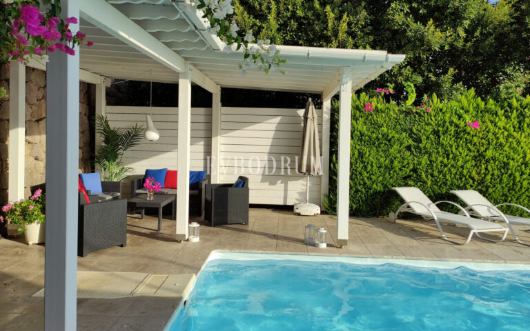 Bahçeli, özel havuzlu ve panoramik manzaralı villa – Villa With Private Pool And Incredible Views 68A863D18676C