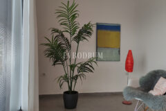 Bahçeli, özel havuzlu ve panoramik manzaralı villa