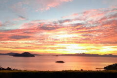 Bahçeli, özel havuzlu ve panoramik manzaralı villa