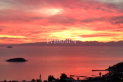 Bahçeli, özel havuzlu ve panoramik manzaralı villa