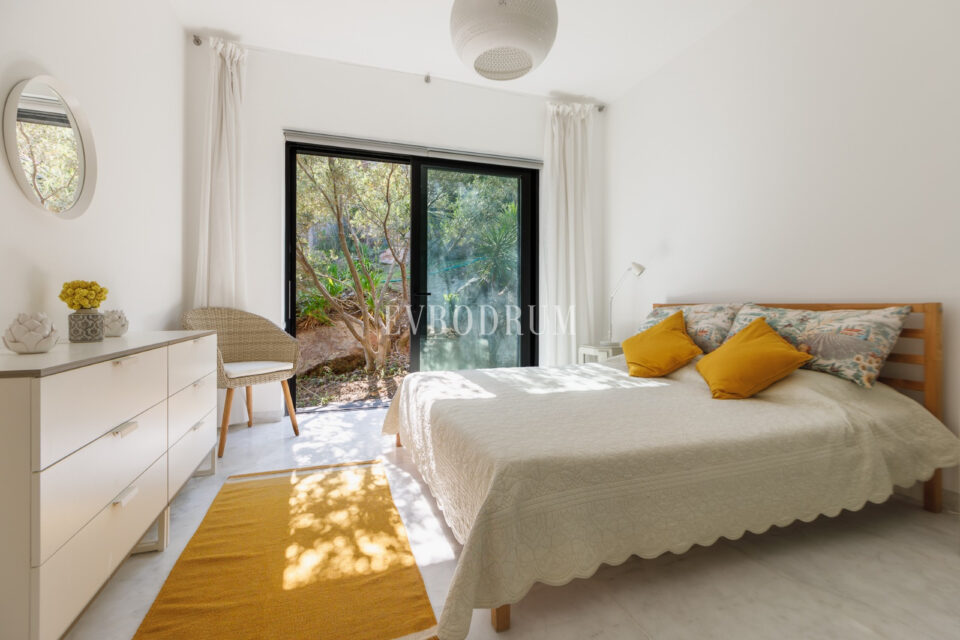 Ödüllü Mimar Tarafından Tasarlanmış Çağdaş Villa