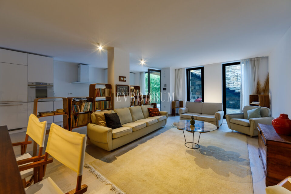 Ödüllü Mimar Tarafından Tasarlanmış Çağdaş Villa