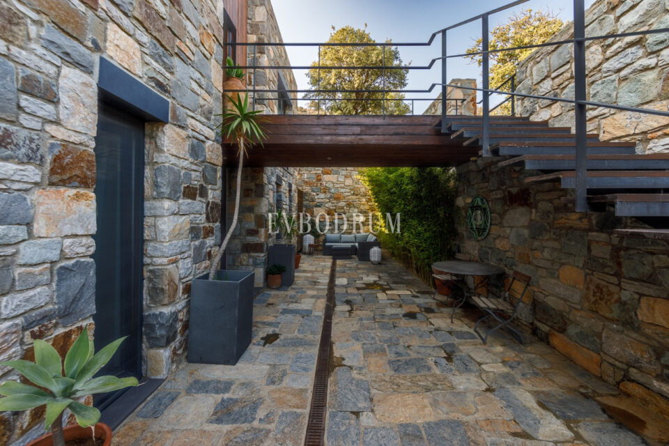 Ödüllü Mimar Tarafından Tasarlanmış Çağdaş Villa