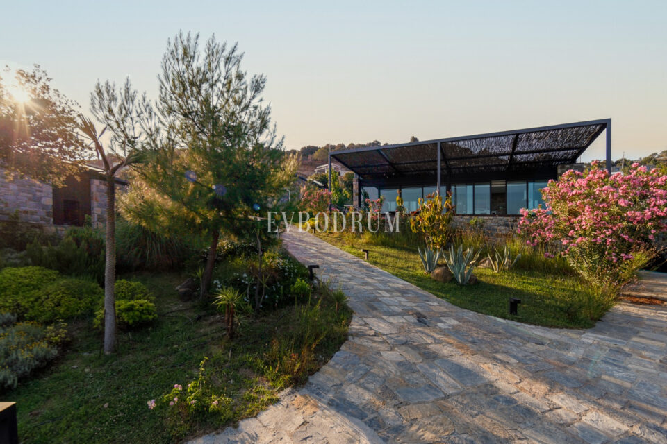 Ödüllü Mimar Tarafından Tasarlanmış Çağdaş Villa