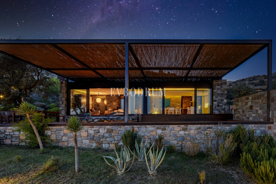 Ödüllü Mimar Tarafından Tasarlanmış Çağdaş Villa