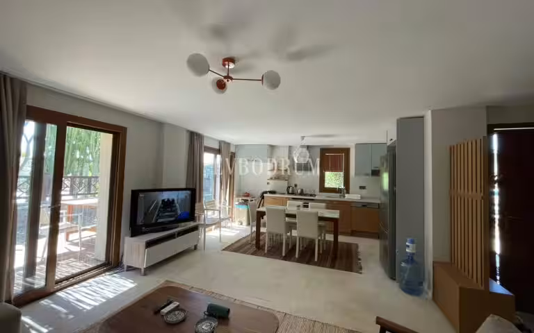 Schönes Einfamilienhaus in Yalikavak, Küdür – Whatsapp Image At