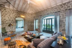 Yalıkavak'ta Mimar Han Tümertekin İmzalı Özel Taş Villa