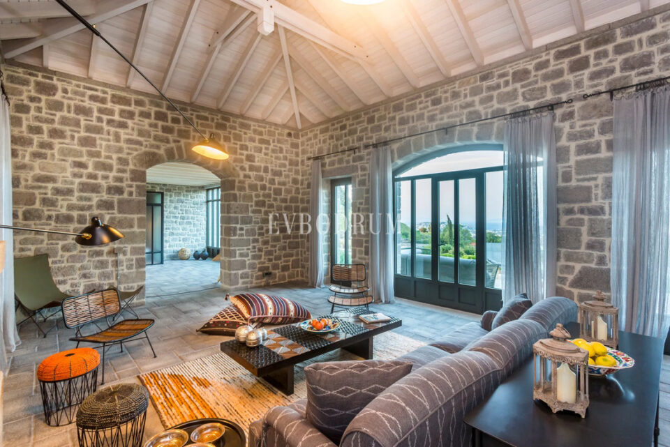 Yalıkavak'ta Mimar Han Tümertekin İmzalı Özel Taş Villa – Görsel 5