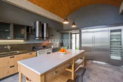 Yalıkavak'ta Mimar Han Tümertekin İmzalı Özel Taş Villa