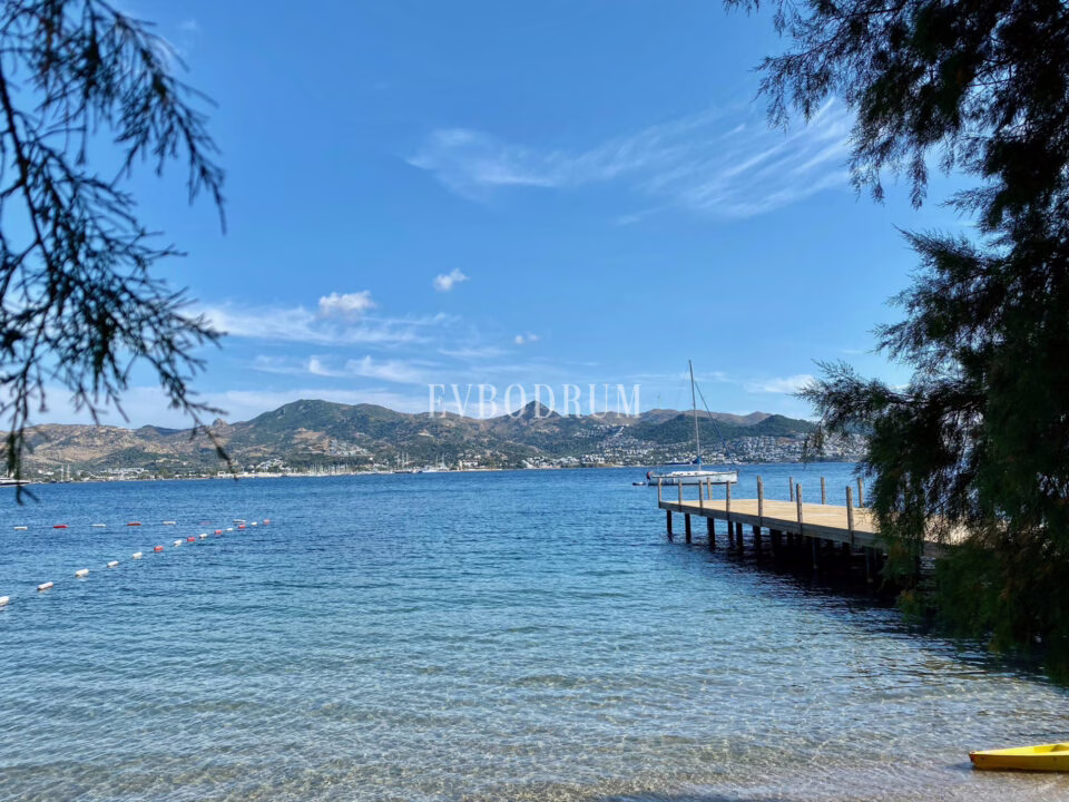 Yalıkavak'ta Denize Sıfır Mülk: Havuzlu, Bahçeli Büyük Villa ve Kumsala Doğrudan Erişimli Apart Otel – Görsel 3