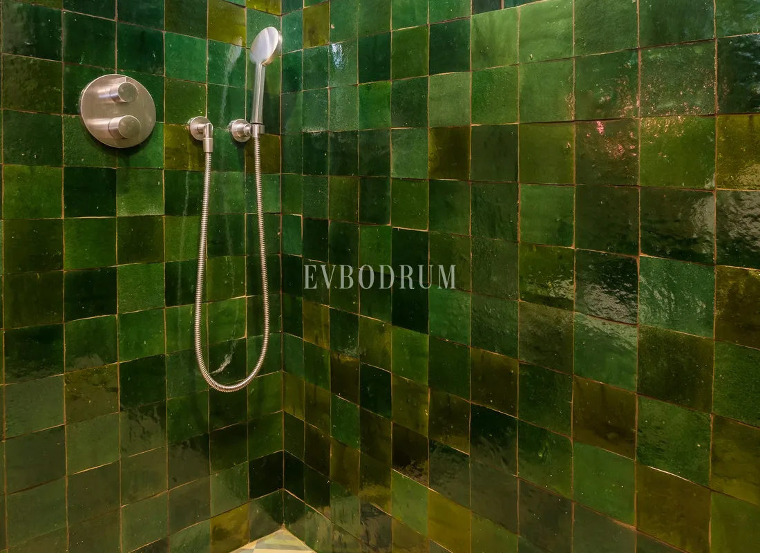 Yalıkavak'ta Mimar Han Tümertekin İmzalı Özel Taş Villa