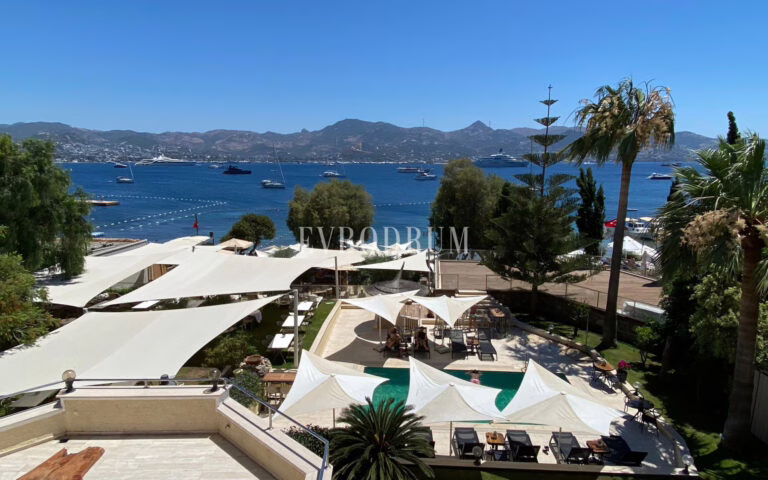 Yalıkavak'ta Denize Sıfır Mülk: Havuzlu, Bahçeli Büyük Villa ve Kumsala Doğrudan Erişimli Apart Otel – Görsel 5